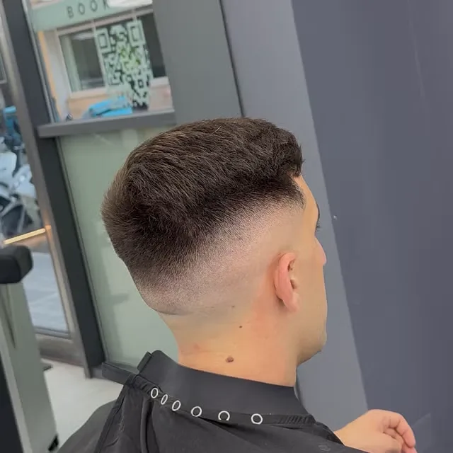 A smooth high fade with precise blending by Abde
